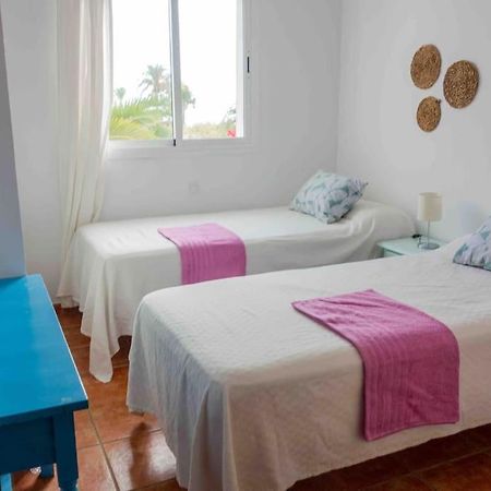 Three Bedroom House By The Sea Агуа Амарга Екстериор снимка