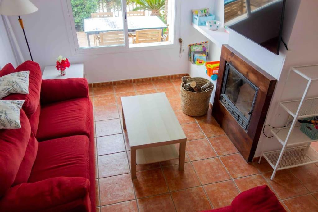 Three Bedroom House By The Sea Агуа Амарга Екстериор снимка